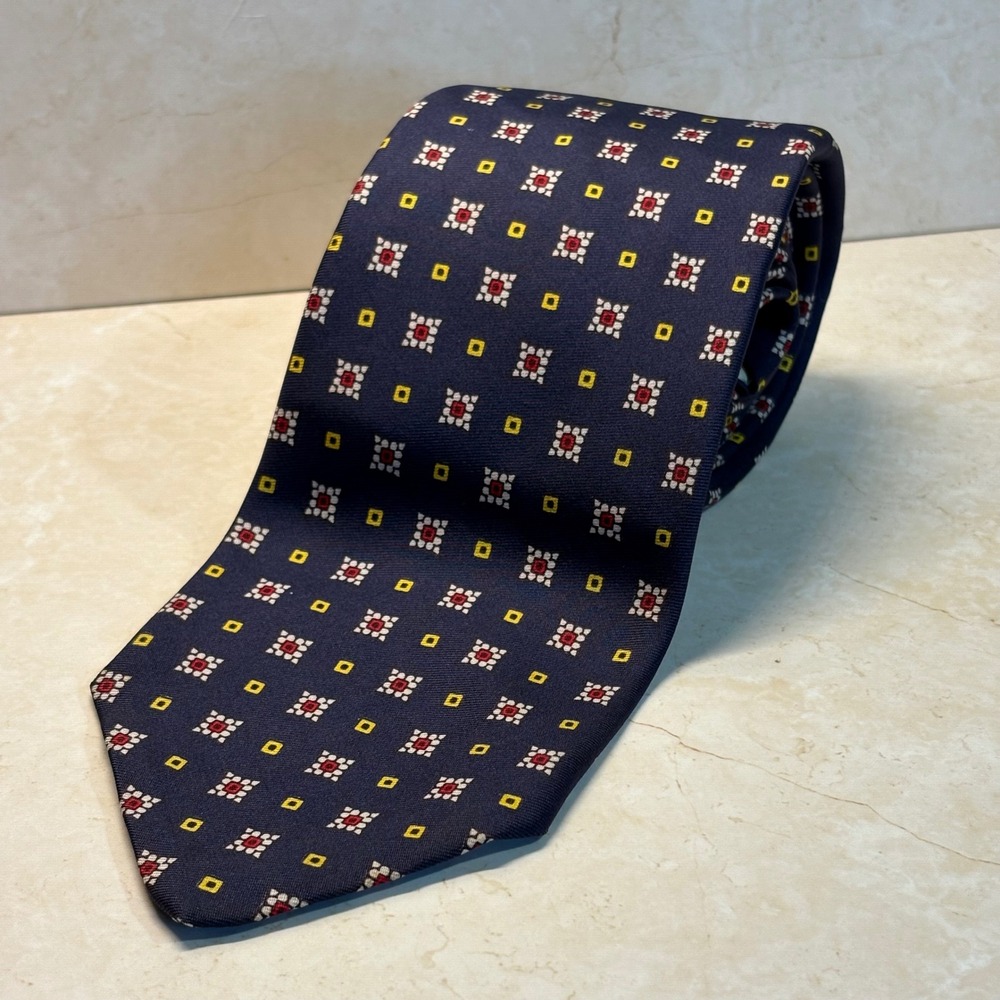 Brooks Brothers Makers Silk Necktie Blue Red Geometric Pattern England Office‎